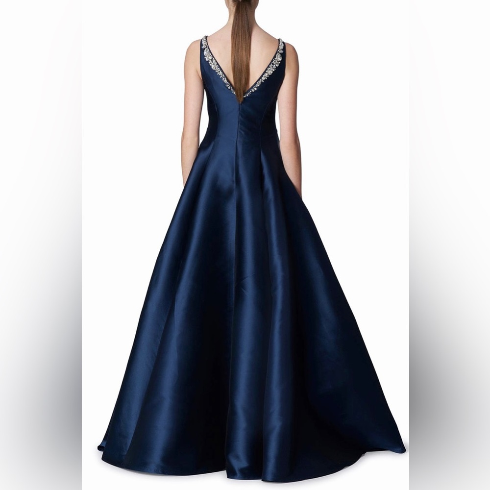 Carolina Herrera Embellished A-Line Gown - Picture 14 of 15